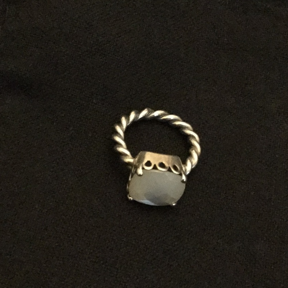 Size 6 - Picture 3 of 3